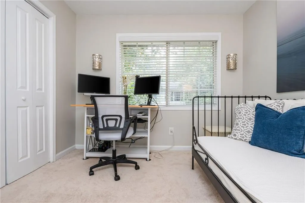 6940 Roswell Road Unit B4, Atlanta, Georgia 30328, 2 Bedrooms Bedrooms, ,1 BathroomBathrooms,Residential,For Sale,6940 Roswell Road Unit B4,7643255