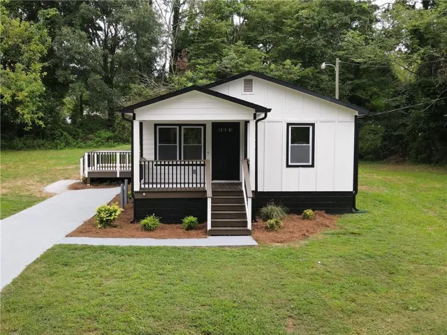 522 Spring Street, Carrollton, Georgia 30117