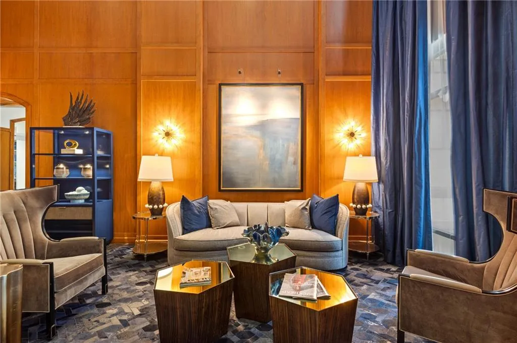 3445 Stratford Road Ne Unit 2104, Atlanta, Georgia 30326, 2 Bedrooms Bedrooms, 0 ,2 BathroomsBathrooms,Residential,For Sale,3445 Stratford Road Ne Unit 2104,7736572