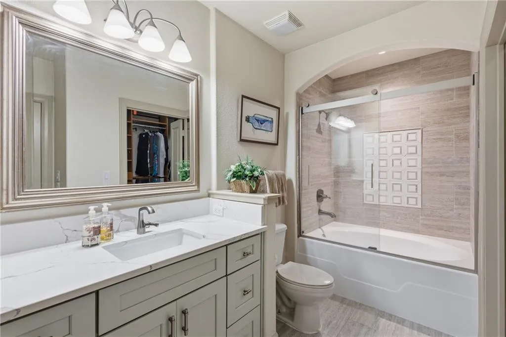 3445 Stratford Road Ne Unit 2104, Atlanta, Georgia 30326, 2 Bedrooms Bedrooms, 0 ,2 BathroomsBathrooms,Residential,For Sale,3445 Stratford Road Ne Unit 2104,7736572