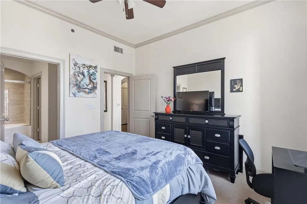 3445 Stratford Road Ne Unit 2104, Atlanta, Georgia 30326, 2 Bedrooms Bedrooms, 0 ,2 BathroomsBathrooms,Residential,For Sale,3445 Stratford Road Ne Unit 2104,7736572