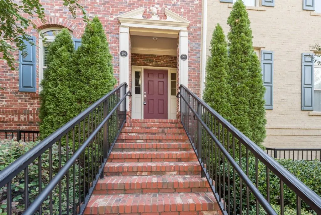 293 Legran Bend Unit 293, Atlanta, Georgia 30328, 3 Bedrooms Bedrooms, ,2 BathroomsBathrooms,Residential,Sold,293 Legran Bend Unit 293,5755402