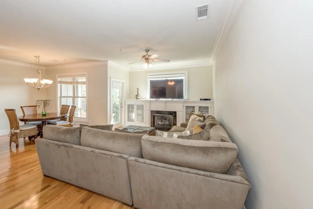 293 Legran Bend Unit 293, Atlanta, Georgia 30328, 3 Bedrooms Bedrooms, ,2 BathroomsBathrooms,Residential,Sold,293 Legran Bend Unit 293,5755402