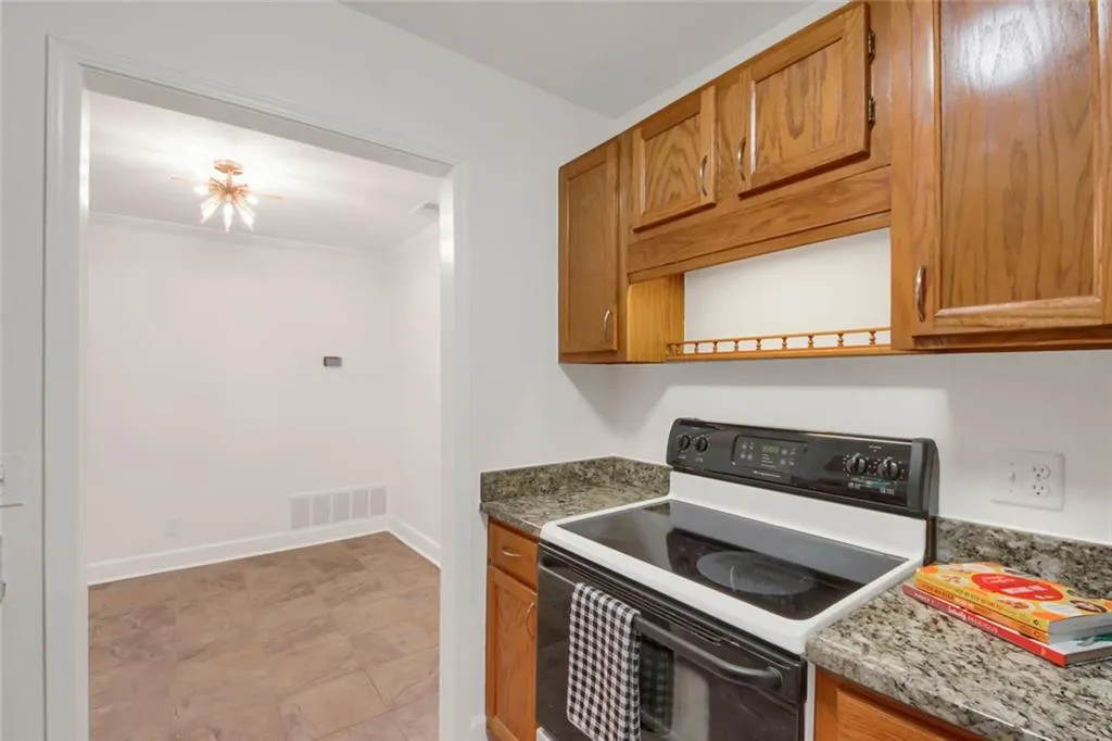 501 Barrington Hills Drive, Atlanta, Georgia 30350, 1 Bedroom Bedrooms, ,1 BathroomBathrooms,Residential,For Sale,501 Barrington Hills Drive,7655983
