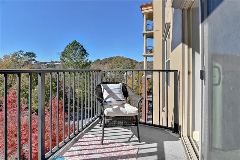 200 River Vista Drive Unit 541, Atlanta, Georgia 30339, 2 Bedrooms Bedrooms, ,2 BathroomsBathrooms,Residential,Sold,200 River Vista Drive Unit 541,6648854