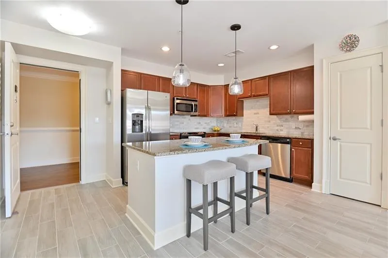 200 River Vista Drive Unit 541, Atlanta, Georgia 30339, 2 Bedrooms Bedrooms, ,2 BathroomsBathrooms,Residential,Sold,200 River Vista Drive Unit 541,6648854