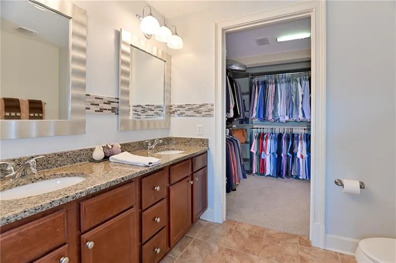 200 River Vista Drive Unit 541, Atlanta, Georgia 30339, 2 Bedrooms Bedrooms, ,2 BathroomsBathrooms,Residential,Sold,200 River Vista Drive Unit 541,6648854