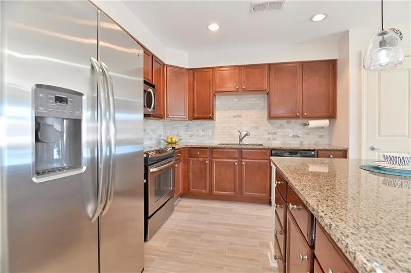 200 River Vista Drive Unit 541, Atlanta, Georgia 30339, 2 Bedrooms Bedrooms, ,2 BathroomsBathrooms,Residential,Sold,200 River Vista Drive Unit 541,6648854