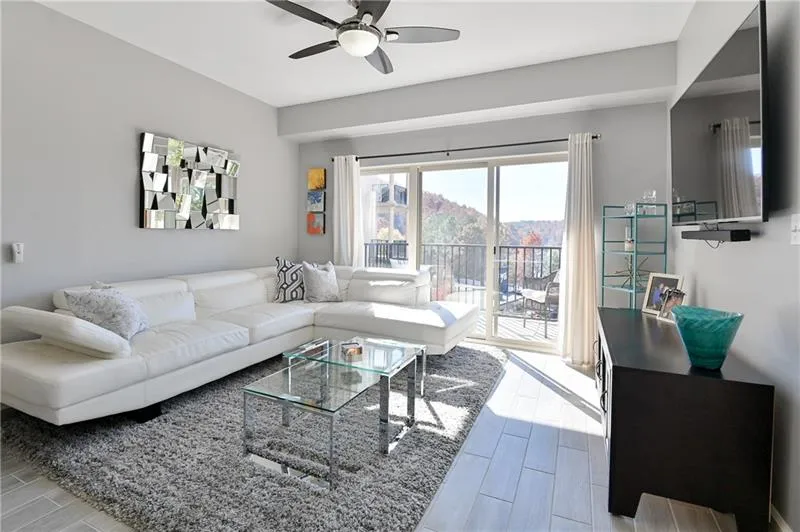 200 River Vista Drive Unit 541, Atlanta, Georgia 30339, 2 Bedrooms Bedrooms, ,2 BathroomsBathrooms,Residential,Sold,200 River Vista Drive Unit 541,6648854