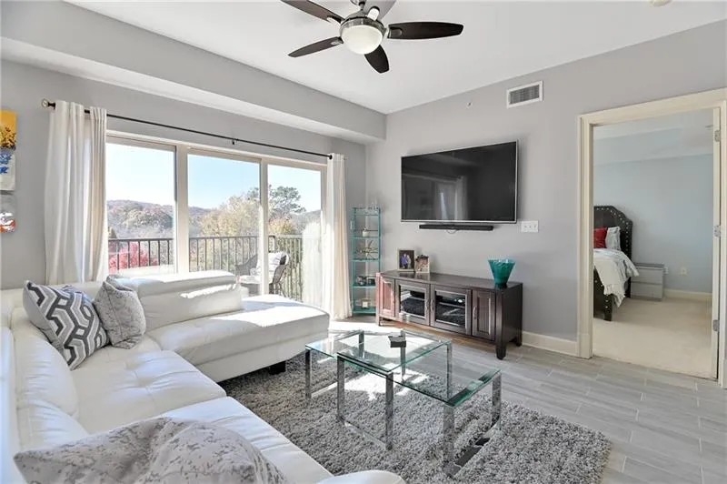 200 River Vista Drive Unit 541, Atlanta, Georgia 30339, 2 Bedrooms Bedrooms, ,2 BathroomsBathrooms,Residential,Sold,200 River Vista Drive Unit 541,6648854