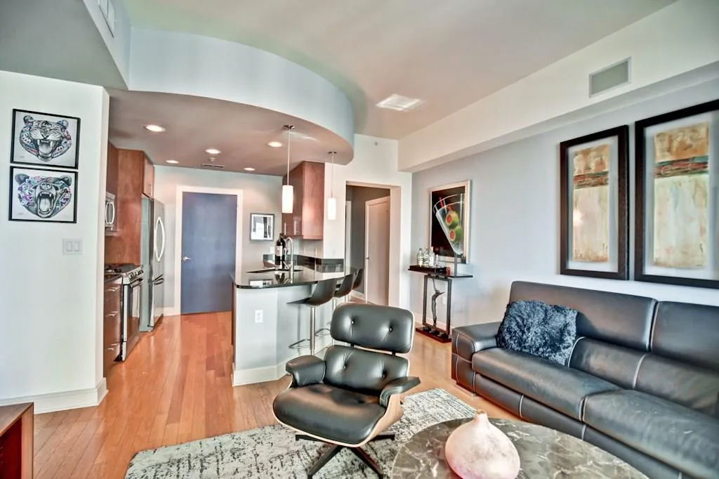 222 12th Street Ne Unit 2001, Atlanta, Georgia 30309, 1 Bedroom Bedrooms, ,1 BathroomBathrooms,Residential,Sold,222 12th Street Ne Unit 2001,5792610