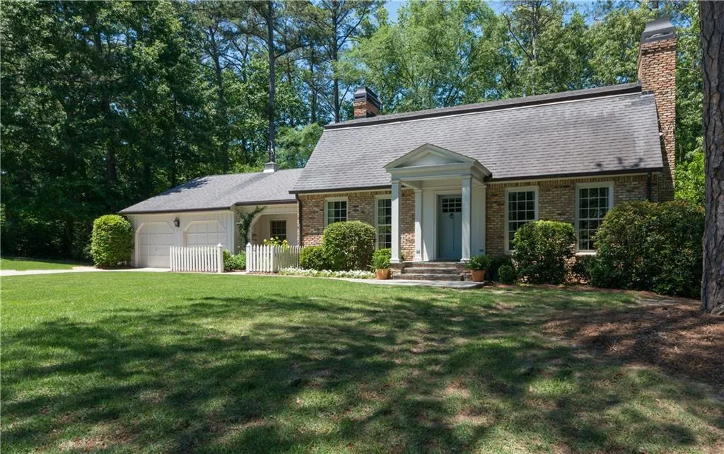 4220 Exeter Close Nw, Atlanta, Georgia 30327, 4 Bedrooms Bedrooms, ,3 BathroomsBathrooms,Residential,Sold,4220 Exeter Close Nw,5823260