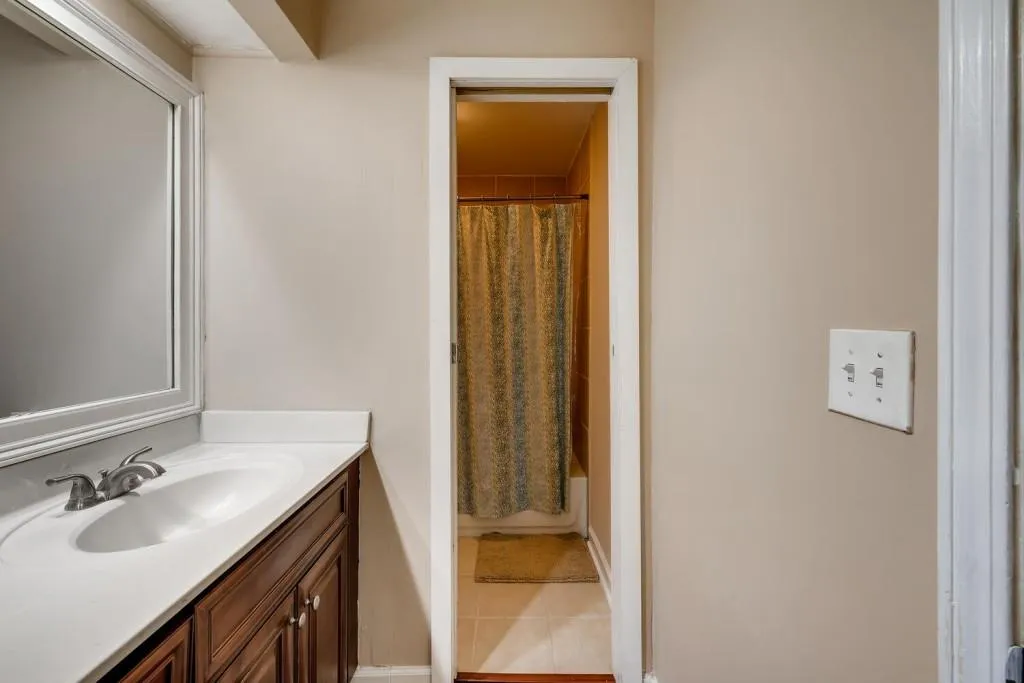 3015 Wingate Way, Sandy Springs, Georgia 30350, 2 Bedrooms Bedrooms, ,2 BathroomsBathrooms,Residential,Sold,3015 Wingate Way,6811380