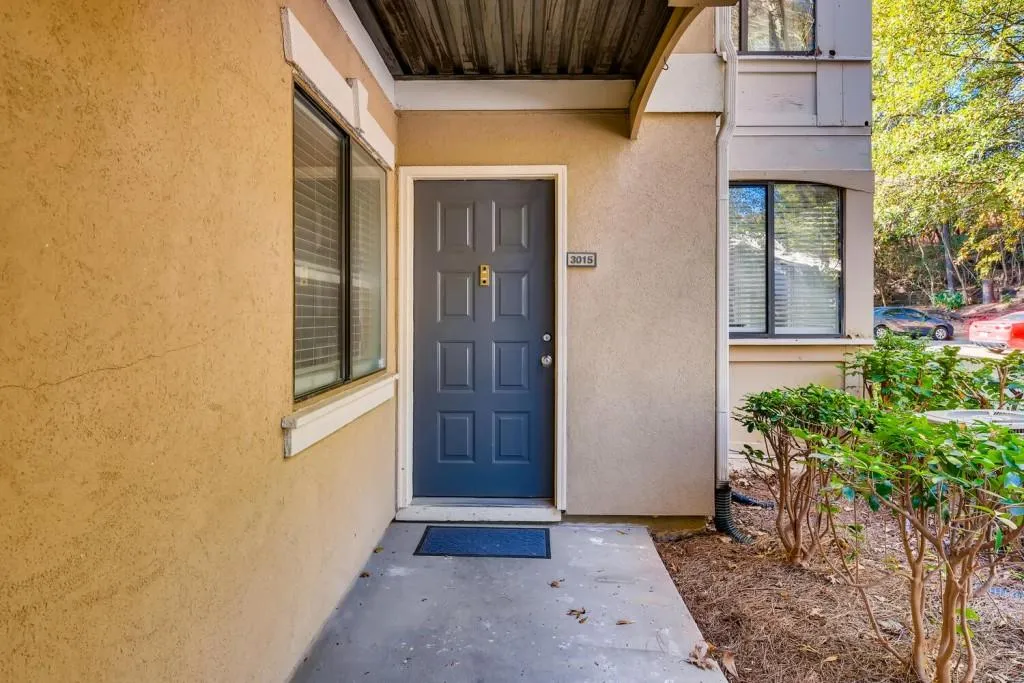 3015 Wingate Way, Sandy Springs, Georgia 30350, 2 Bedrooms Bedrooms, ,2 BathroomsBathrooms,Residential,Sold,3015 Wingate Way,6811380