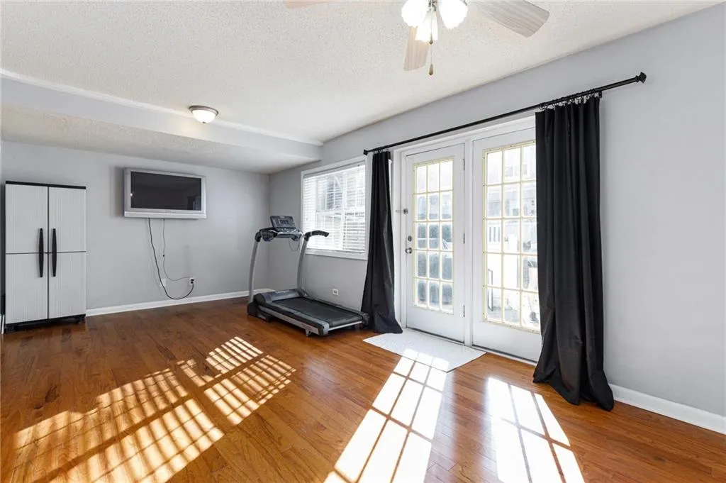 6900 Roswell Road Unit E3, Atlanta, Georgia 30328, 3 Bedrooms Bedrooms, ,2 BathroomsBathrooms,Residential,Sold,6900 Roswell Road Unit E3,6998315