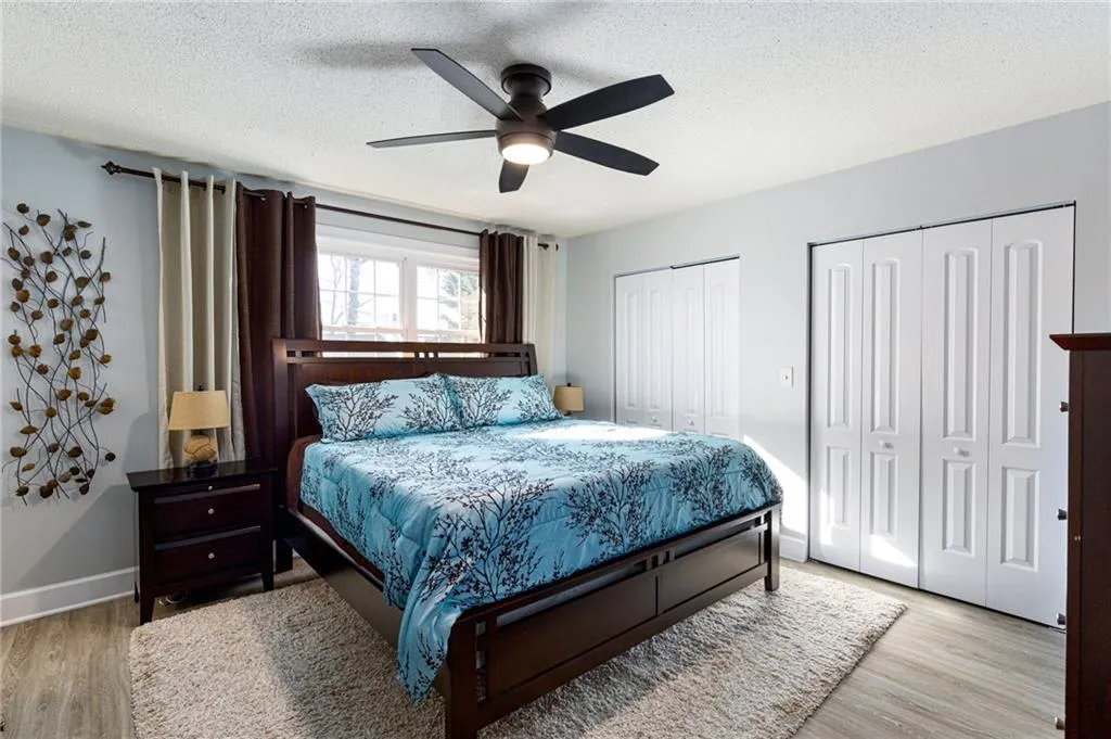 6900 Roswell Road Unit E3, Atlanta, Georgia 30328, 3 Bedrooms Bedrooms, ,2 BathroomsBathrooms,Residential,Sold,6900 Roswell Road Unit E3,6998315