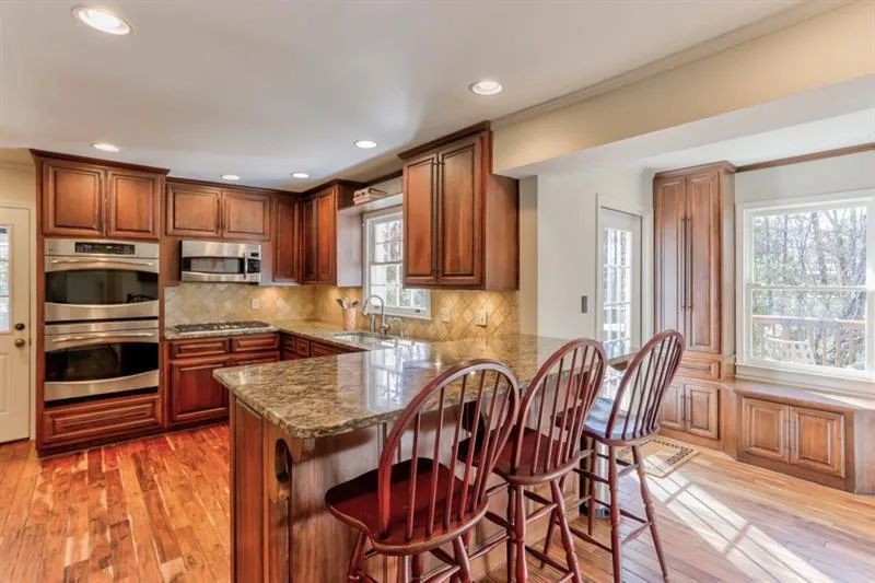 7460 Twin Branch Road, Sandy Springs, Georgia 30328, 4 Bedrooms Bedrooms, ,3 BathroomsBathrooms,Residential,Sold,7460 Twin Branch Road,5963061