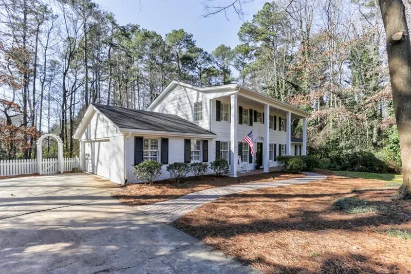 7460 Twin Branch Road, Sandy Springs, Georgia 30328, 4 Bedrooms Bedrooms, ,3 BathroomsBathrooms,Residential,Sold,7460 Twin Branch Road,5963061