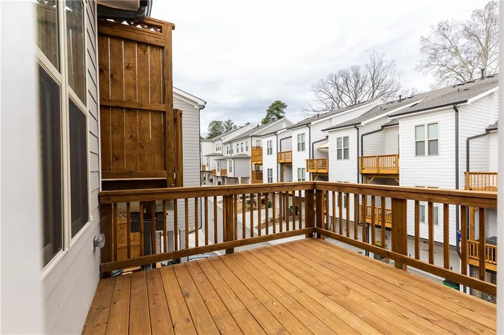 4360 Parkside Place, Sandy Springs, Georgia 30342, 3 Bedrooms Bedrooms, ,3 BathroomsBathrooms,Residential,Sold,4360 Parkside Place,6113318