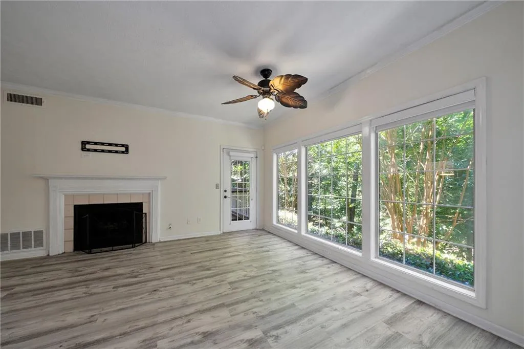 1206 Gettysburg Place, Sandy Springs, Georgia 30350, 2 Bedrooms Bedrooms, ,2 BathroomsBathrooms,Residential,Sold,1206 Gettysburg Place,6759373