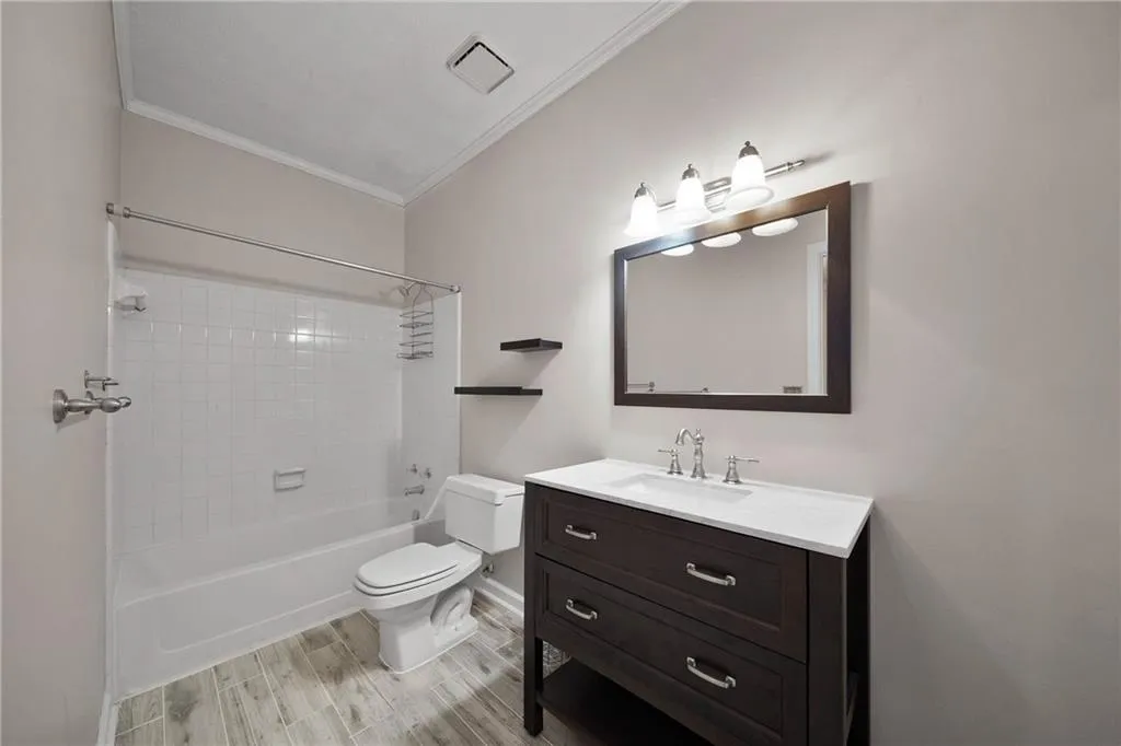 1206 Gettysburg Place, Sandy Springs, Georgia 30350, 2 Bedrooms Bedrooms, ,2 BathroomsBathrooms,Residential,Sold,1206 Gettysburg Place,6759373