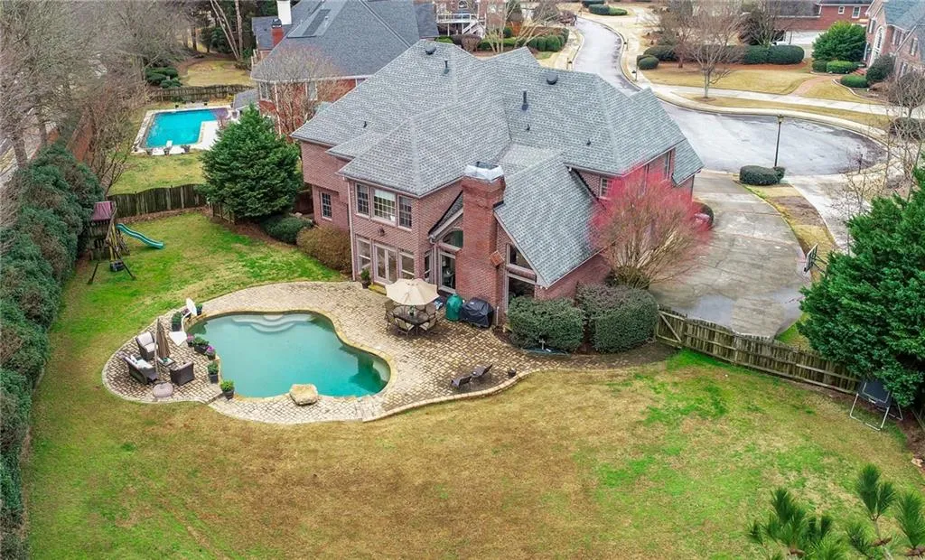 335 Nesbit Downs Court, Sandy Springs, Georgia 30350, 5 Bedrooms Bedrooms, ,5 BathroomsBathrooms,Residential,Sold,335 Nesbit Downs Court,6722668
