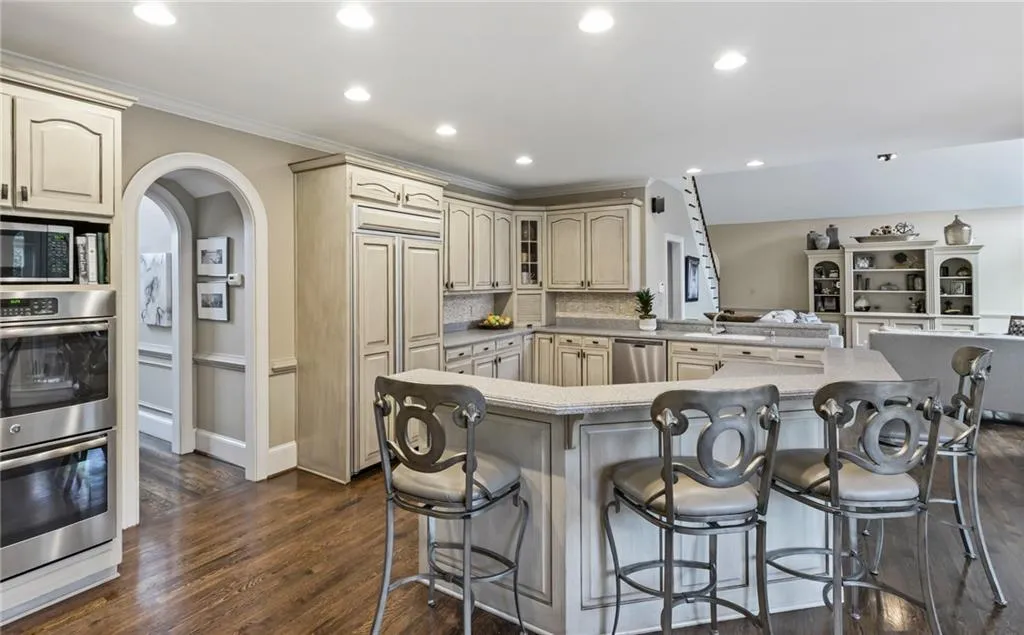 335 Nesbit Downs Court, Sandy Springs, Georgia 30350, 5 Bedrooms Bedrooms, ,5 BathroomsBathrooms,Residential,Sold,335 Nesbit Downs Court,6722668