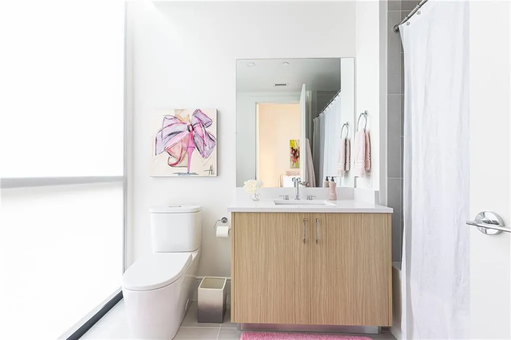 2425 Peachtree Road Ne Unit 404, Atlanta, Georgia 30305, 2 Bedrooms Bedrooms, ,3 BathroomsBathrooms,Residential,For Sale,2425 Peachtree Road Ne Unit 404,7632036