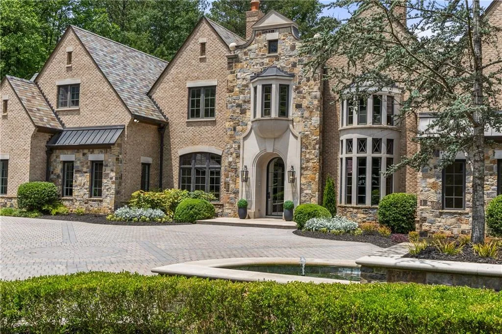 4560 Harris Trail Nw, Atlanta, Georgia 30327, 9 Bedrooms Bedrooms, ,9 BathroomsBathrooms,Residential,For Sale,4560 Harris Trail Nw,7634643
