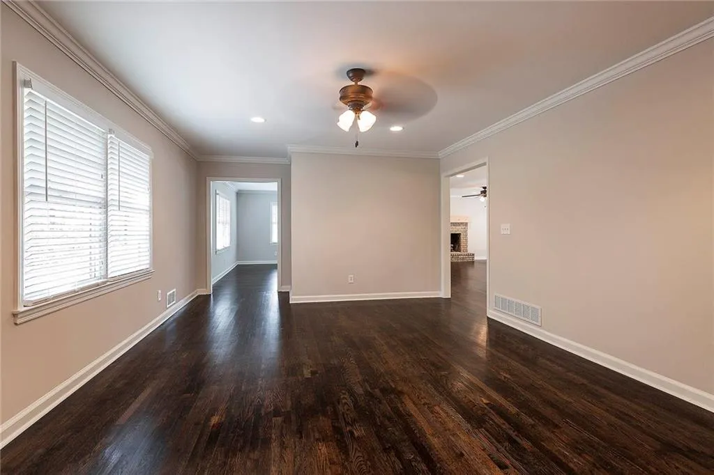 348 Tall Oaks Drive, Sandy Springs, Georgia 30342, 3 Bedrooms Bedrooms, ,2 BathroomsBathrooms,Residential,Sold,348 Tall Oaks Drive,5770396