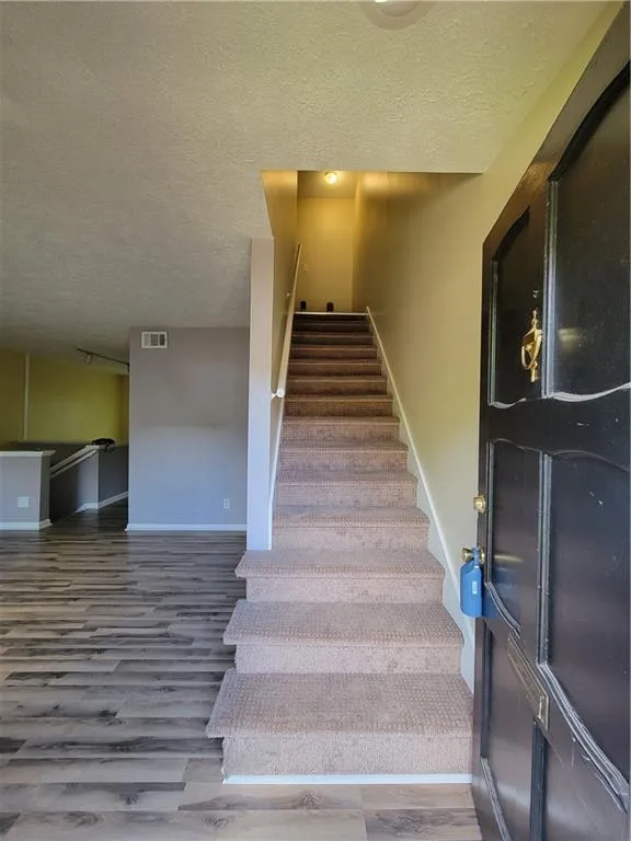 6107 Park Avenue Unit G 10, Atlanta, Georgia 30342, 2 Bedrooms Bedrooms, ,1 BathroomBathrooms,Residential,Sold,6107 Park Avenue Unit G 10,6933781