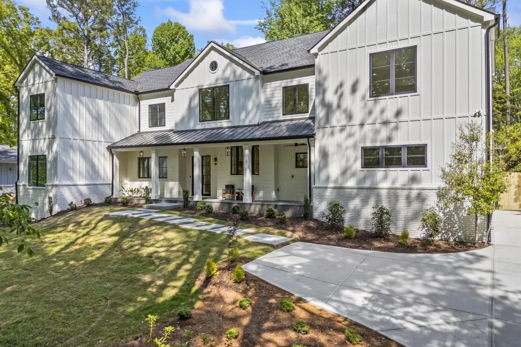 4785 Longchamps Drive, Sandy Springs, Georgia 30319, 6 Bedrooms Bedrooms, ,4 BathroomsBathrooms,Residential,Sold,4785 Longchamps Drive,7562660