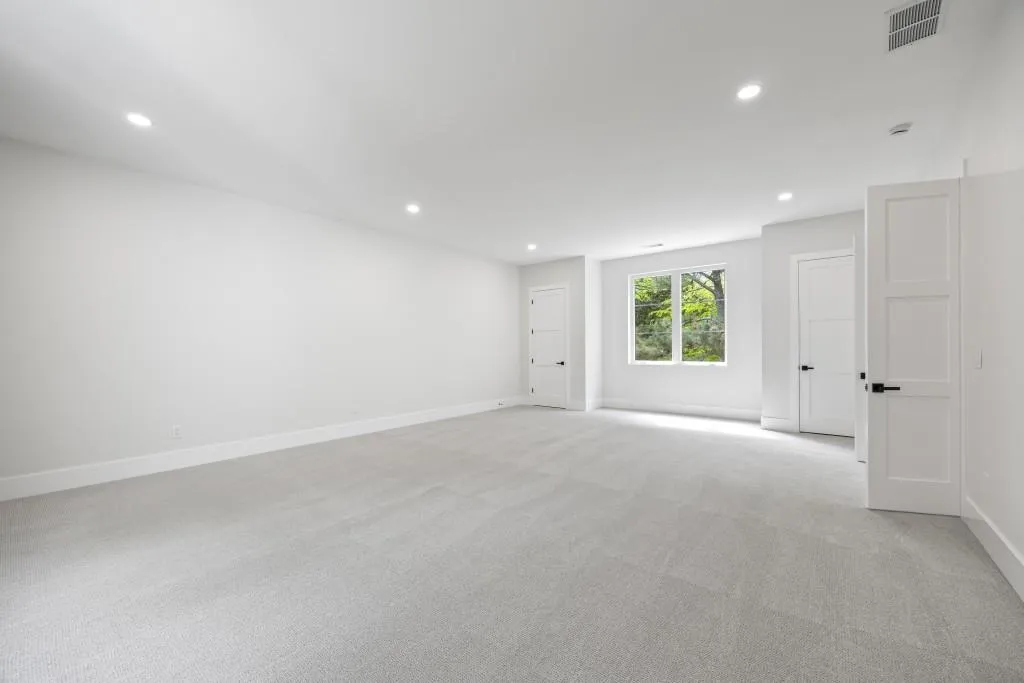 4785 Longchamps Drive, Sandy Springs, Georgia 30319, 6 Bedrooms Bedrooms, ,4 BathroomsBathrooms,Residential,Sold,4785 Longchamps Drive,7562660
