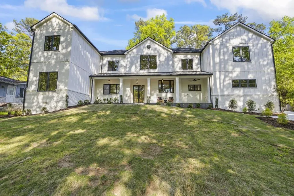 4785 Longchamps Drive, Sandy Springs, Georgia 30319, 6 Bedrooms Bedrooms, ,4 BathroomsBathrooms,Residential,Sold,4785 Longchamps Drive,7562660