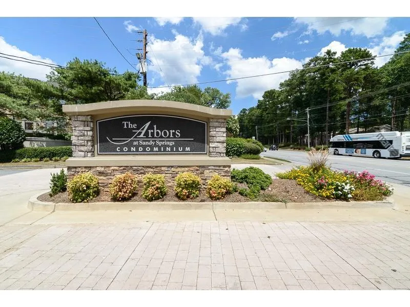 6940 Roswell Road Unit 23a, Sandy Springs, Georgia 30328, 2 Bedrooms Bedrooms, ,1 BathroomBathrooms,Residential,Sold,6940 Roswell Road Unit 23a,5748508
