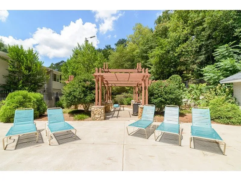6940 Roswell Road Unit 23a, Sandy Springs, Georgia 30328, 2 Bedrooms Bedrooms, ,1 BathroomBathrooms,Residential,Sold,6940 Roswell Road Unit 23a,5748508