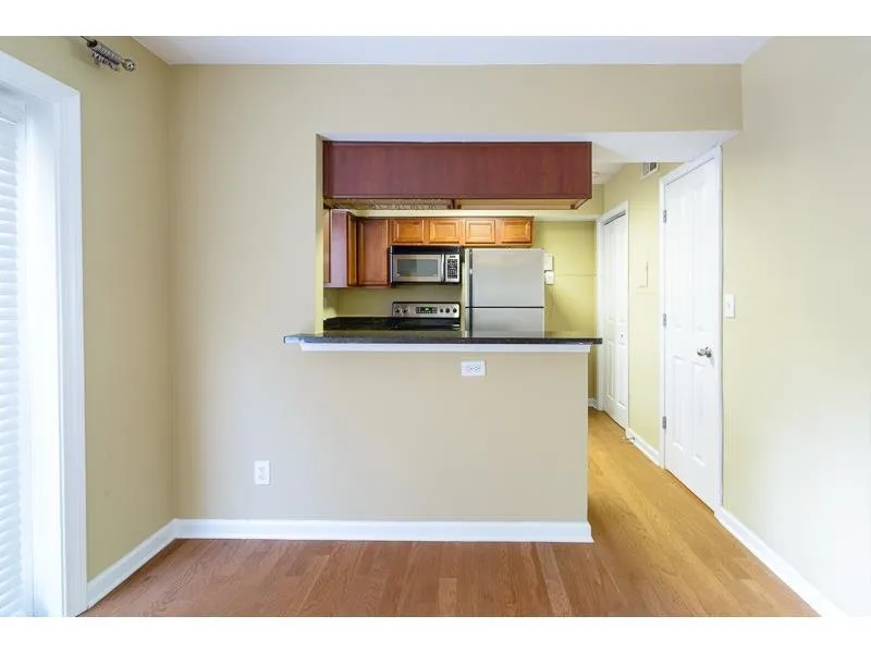 6940 Roswell Road Unit 23a, Sandy Springs, Georgia 30328, 2 Bedrooms Bedrooms, ,1 BathroomBathrooms,Residential,Sold,6940 Roswell Road Unit 23a,5748508