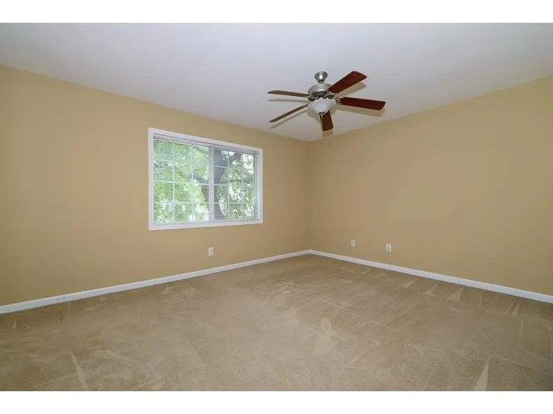 6940 Roswell Road Unit 23a, Sandy Springs, Georgia 30328, 2 Bedrooms Bedrooms, ,1 BathroomBathrooms,Residential,Sold,6940 Roswell Road Unit 23a,5748508