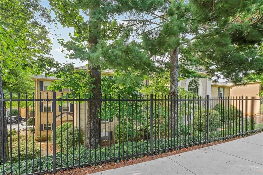 750 Dalrymple Road Unit C1, Atlanta, Georgia 30328, 3 Bedrooms Bedrooms, ,2 BathroomsBathrooms,Residential,Sold,750 Dalrymple Road Unit C1,7431210 750 Dalrymple Road Unit C1, Atlanta, Georgia 30328, 3 Bedrooms Bedrooms, ,2 BathroomsBathrooms,Residential,Sold,750 Dalrymple Road Unit C1,7431210