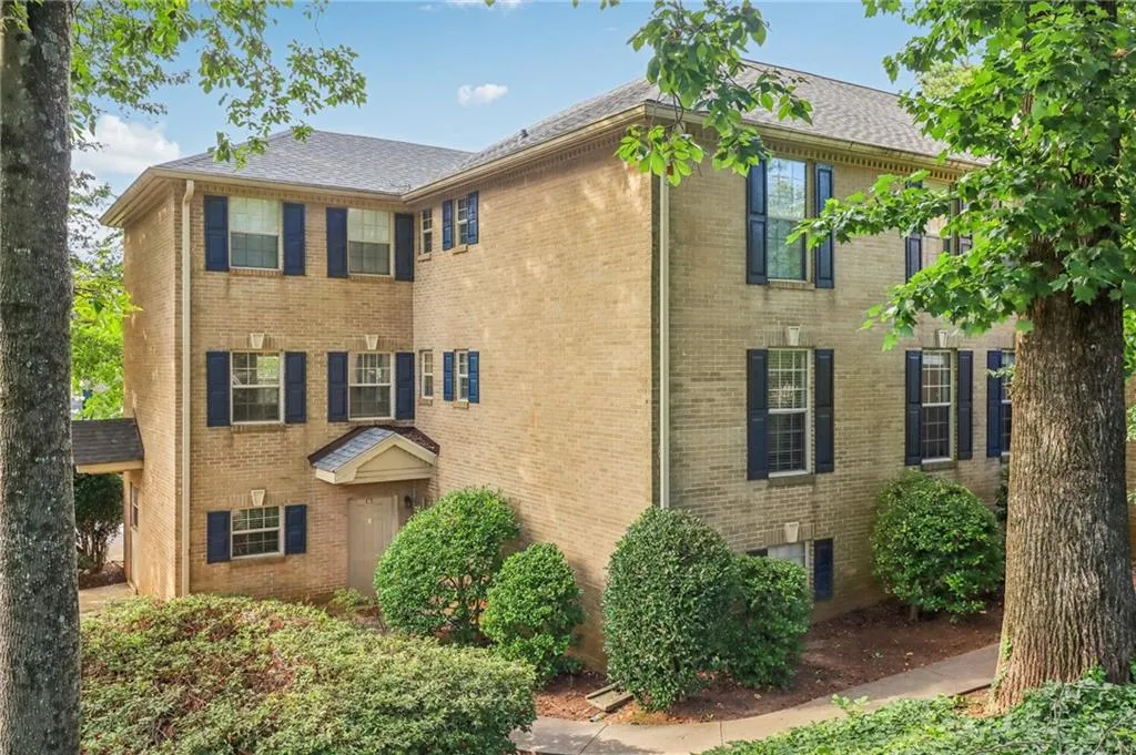 750 Dalrymple Road Unit C1, Atlanta, Georgia 30328, 3 Bedrooms Bedrooms, ,2 BathroomsBathrooms,Residential,Sold,750 Dalrymple Road Unit C1,7431210 750 Dalrymple Road Unit C1, Atlanta, Georgia 30328, 3 Bedrooms Bedrooms, ,2 BathroomsBathrooms,Residential,Sold,750 Dalrymple Road Unit C1,7431210