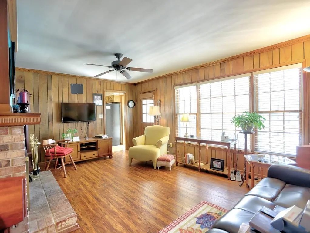 565 Wyncourtney Drive, Sandy Springs, Georgia 30328, 3 Bedrooms Bedrooms, ,2 BathroomsBathrooms,Residential,Sold,565 Wyncourtney Drive,6502969