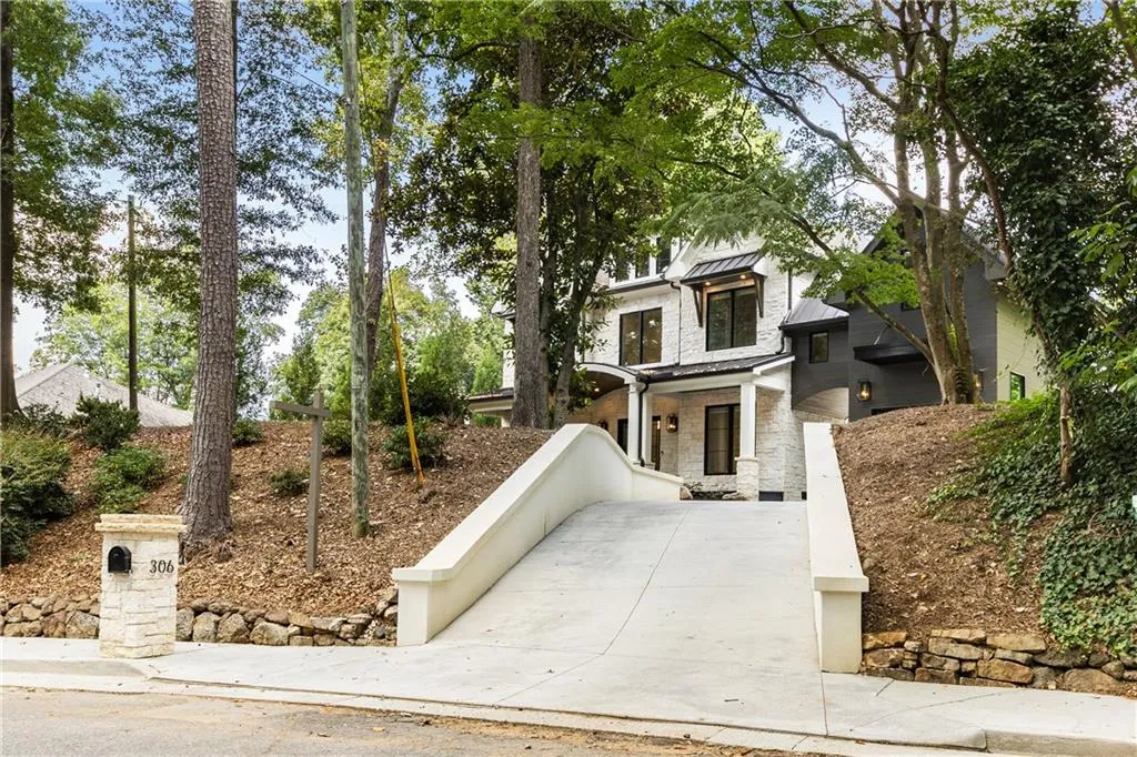 306 Pinecrest Road Ne, Atlanta, Georgia 30342, 5 Bedrooms Bedrooms, ,6 BathroomsBathrooms,Residential,For Sale,306 Pinecrest Road Ne,7643284