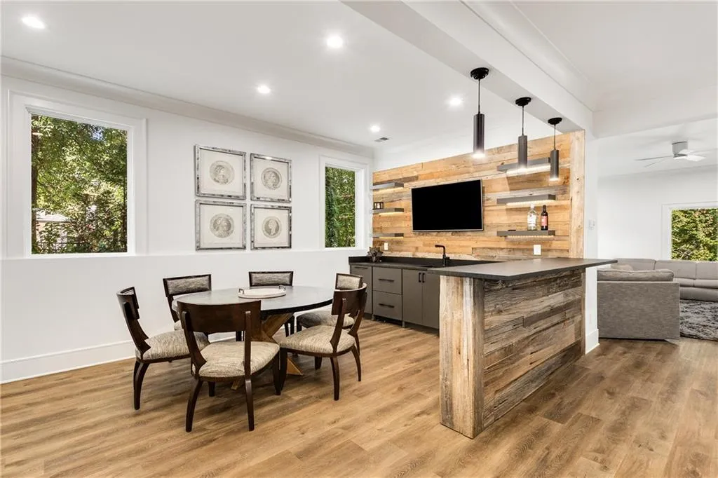 306 Pinecrest Road Ne, Atlanta, Georgia 30342, 5 Bedrooms Bedrooms, ,6 BathroomsBathrooms,Residential,For Sale,306 Pinecrest Road Ne,7643284