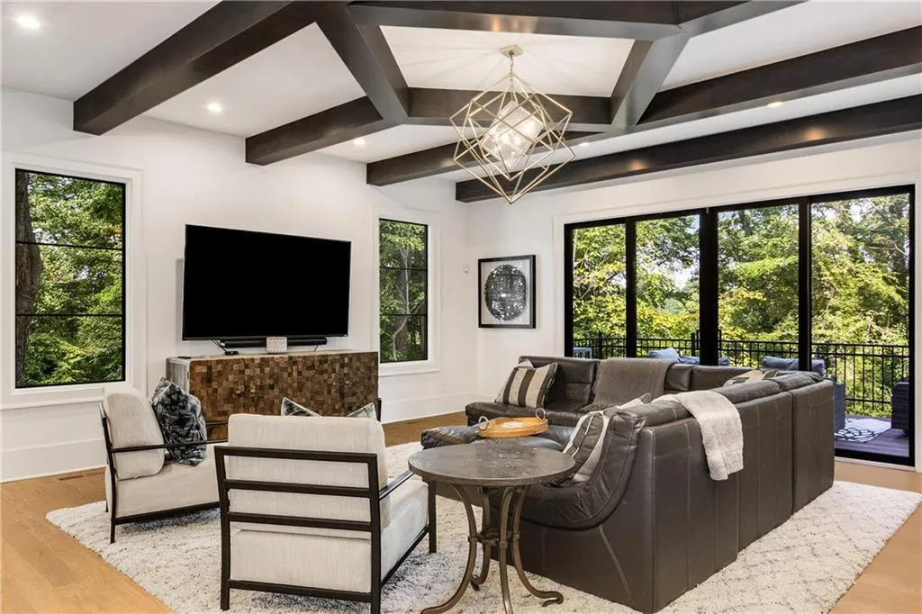 306 Pinecrest Road Ne, Atlanta, Georgia 30342, 5 Bedrooms Bedrooms, ,6 BathroomsBathrooms,Residential,For Sale,306 Pinecrest Road Ne,7643284