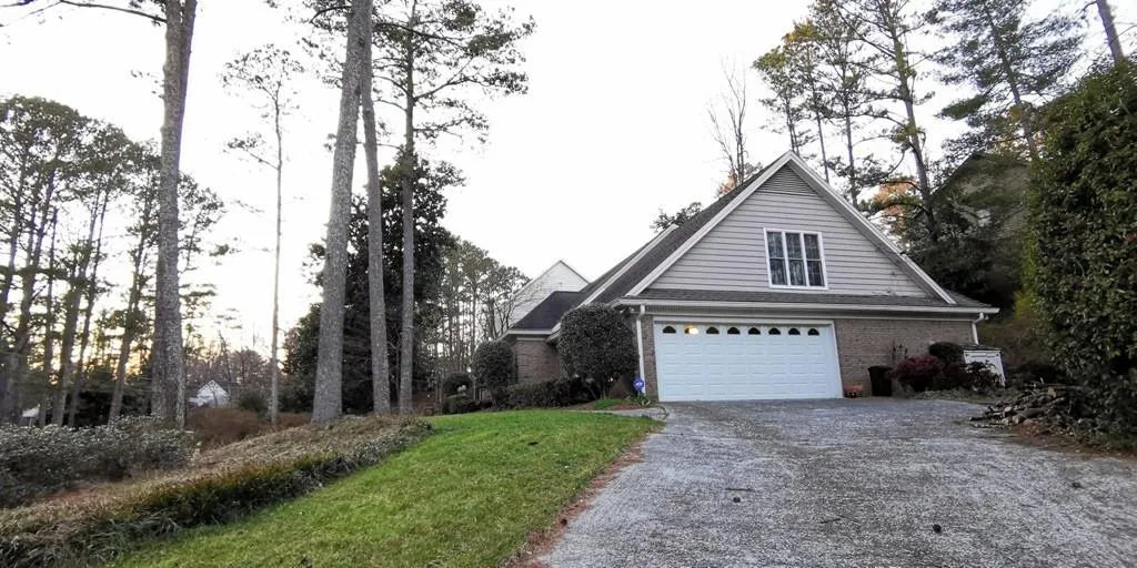 6230 Blackwater Trail, Atlanta, Georgia 30328, 4 Bedrooms Bedrooms, ,3 BathroomsBathrooms,Residential,Sold,6230 Blackwater Trail,6836738