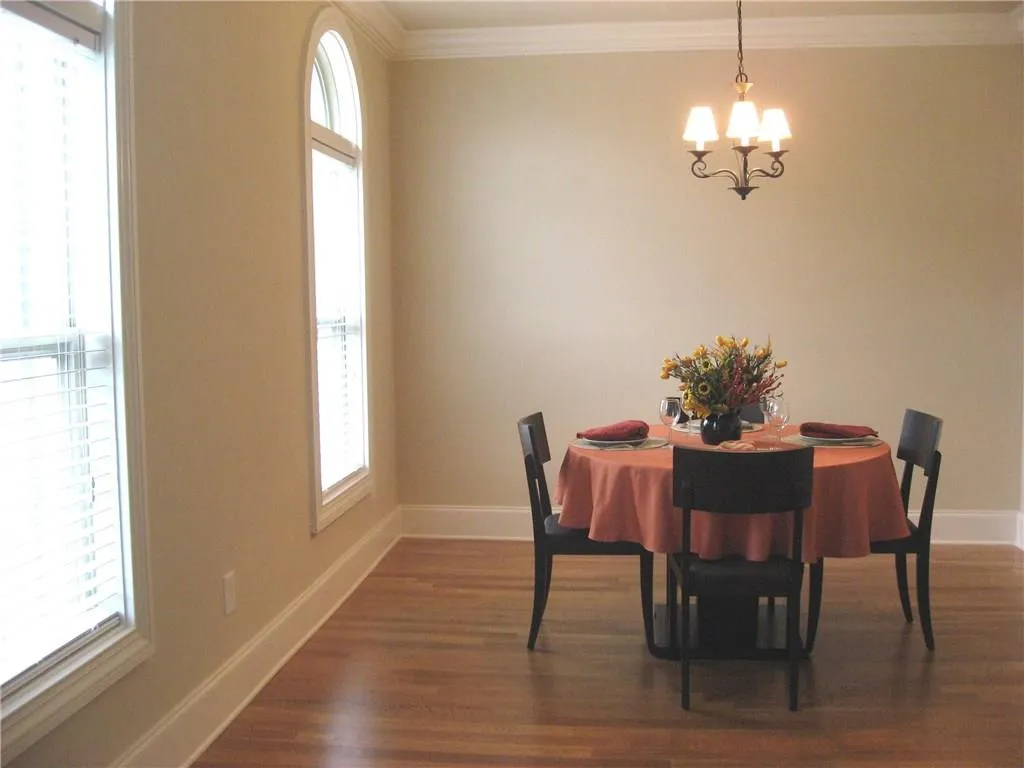 305 Le Gran Bend Unit 305, Sandy Springs, Georgia 30328, 3 Bedrooms Bedrooms, ,2 BathroomsBathrooms,Residential,Sold,305 Le Gran Bend Unit 305,5698270