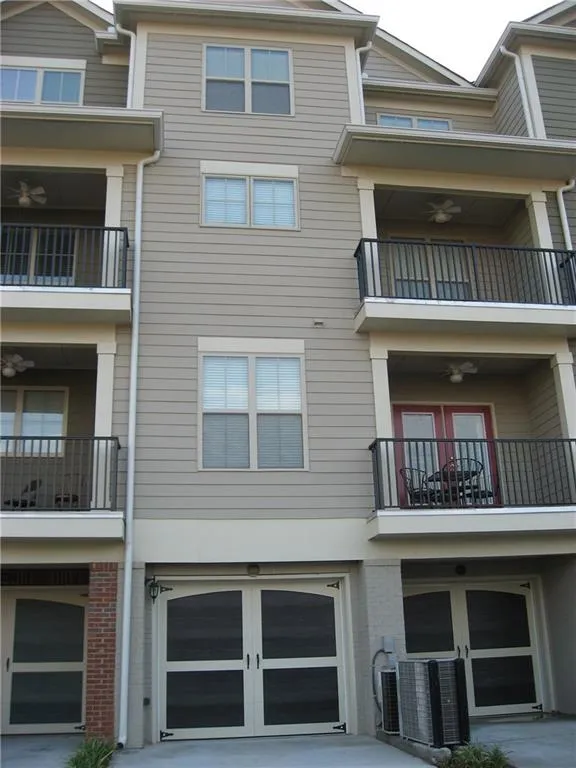 305 Le Gran Bend Unit 305, Sandy Springs, Georgia 30328, 3 Bedrooms Bedrooms, ,2 BathroomsBathrooms,Residential,Sold,305 Le Gran Bend Unit 305,5698270