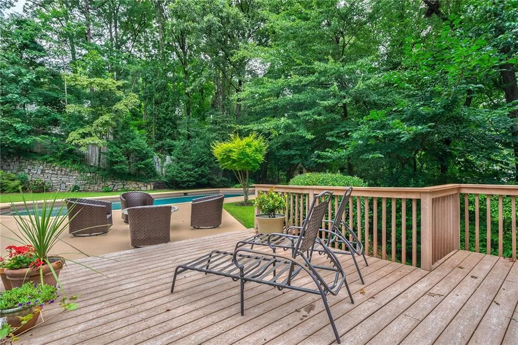 5259 Vernon Springs Trail, Atlanta, Georgia 30327, 6 Bedrooms Bedrooms, ,5 BathroomsBathrooms,Residential,Sold,5259 Vernon Springs Trail,6913578
