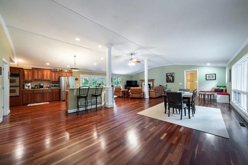 5259 Vernon Springs Trail, Atlanta, Georgia 30327, 6 Bedrooms Bedrooms, ,5 BathroomsBathrooms,Residential,Sold,5259 Vernon Springs Trail,6913578