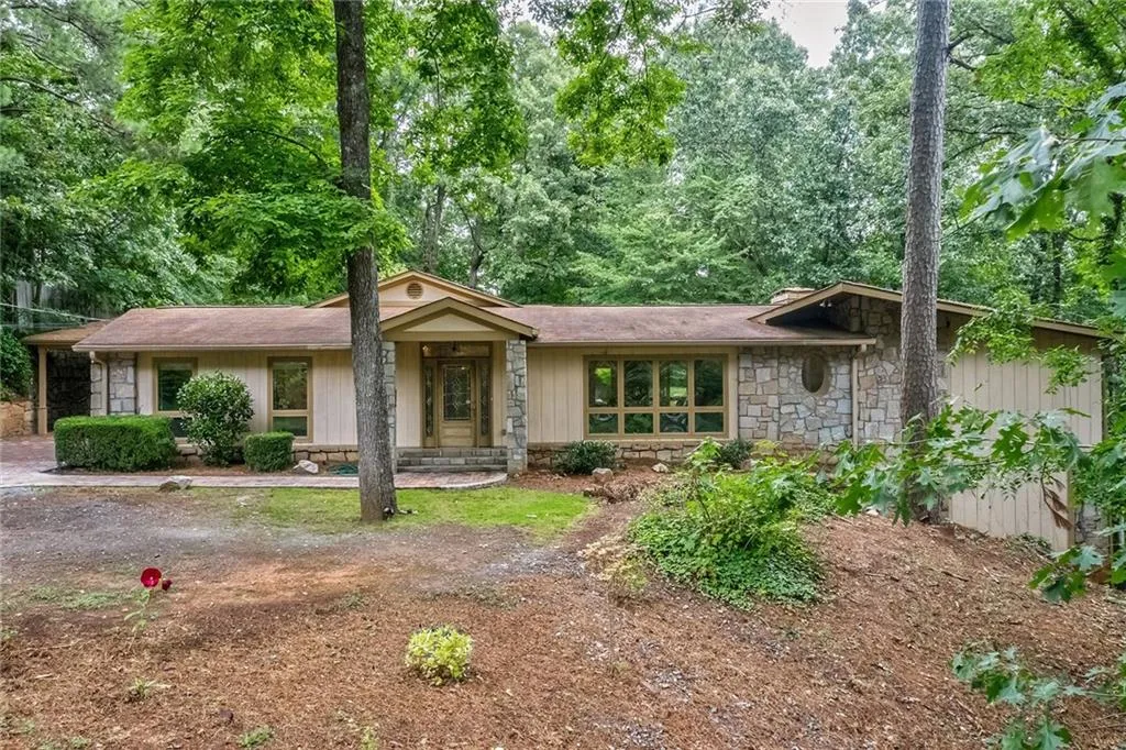 5259 Vernon Springs Trail, Atlanta, Georgia 30327, 6 Bedrooms Bedrooms, ,5 BathroomsBathrooms,Residential,Sold,5259 Vernon Springs Trail,6913578